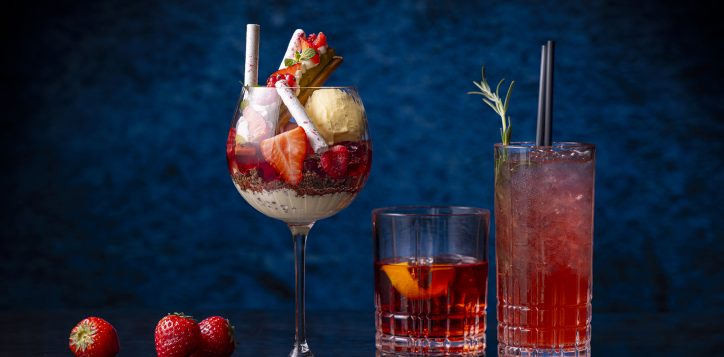 strawberry-night-parfait