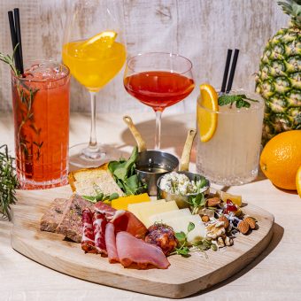 unlimited-pours-of-9-resort-style-cocktails